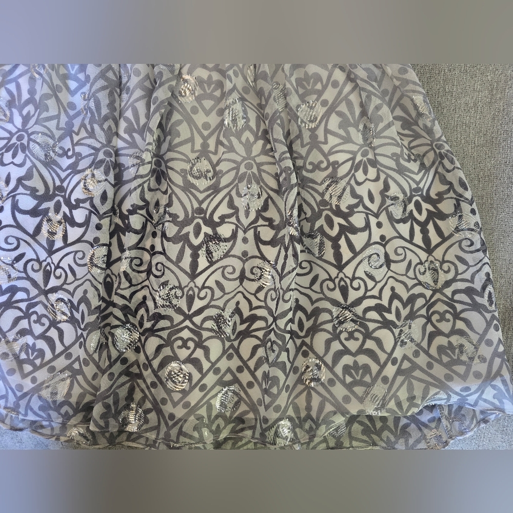 White House Black Market Silk / Metallic Skirt. Size Small- EUC - Picture 9 of 10